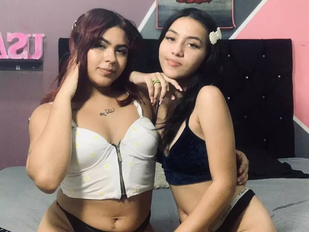 NatashaAndSharon's live cam